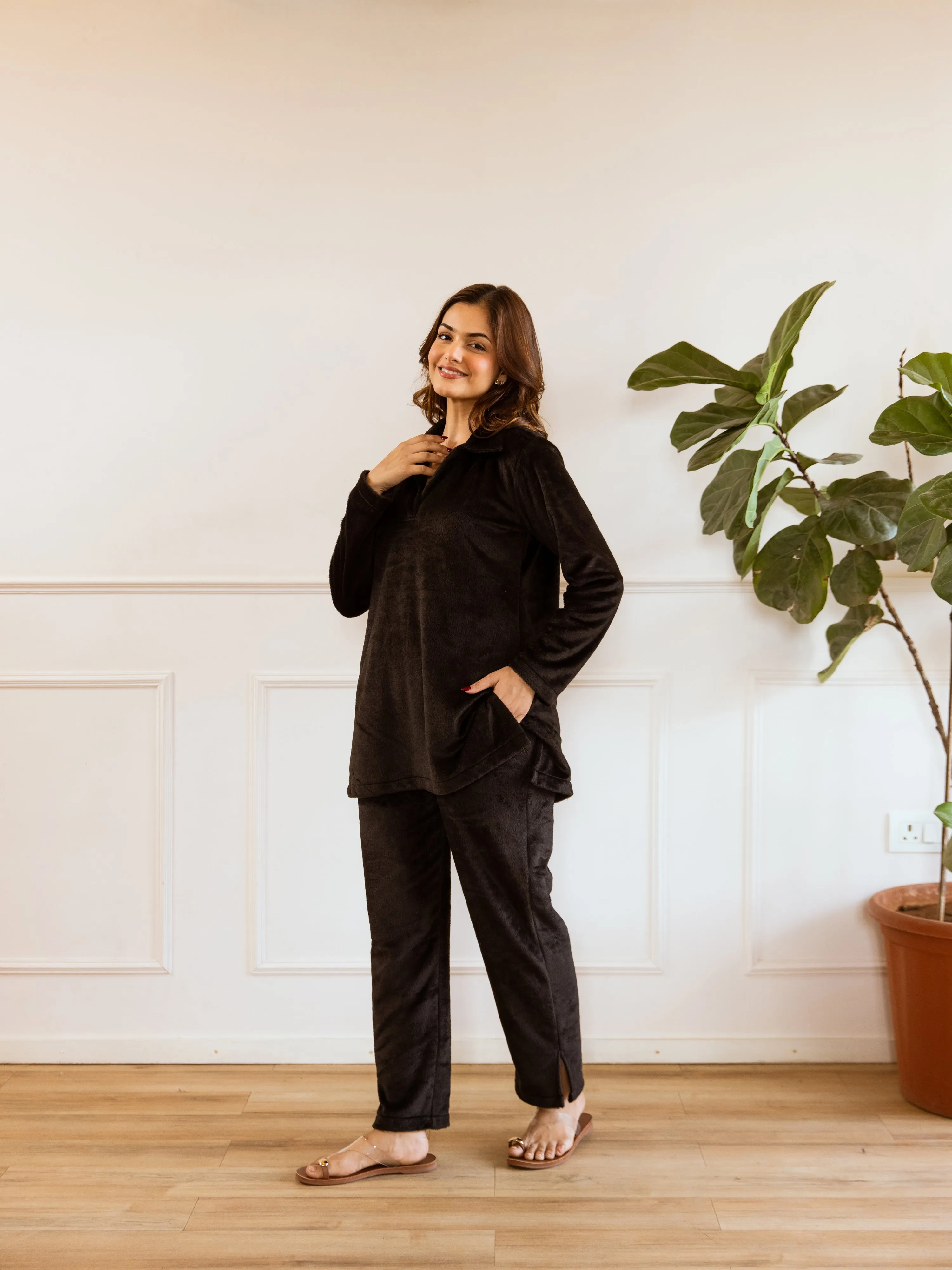 Black Super Soft Woollen Collar Set