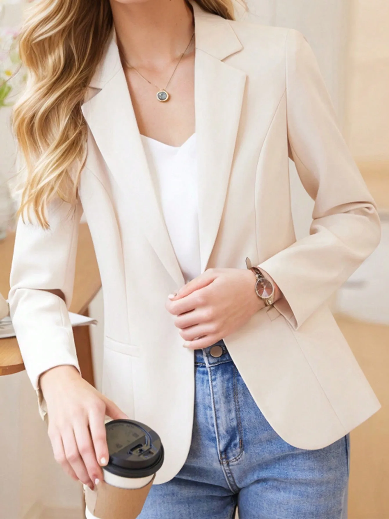 Blazer corto albaricoque para mujer en Cherry Vibes