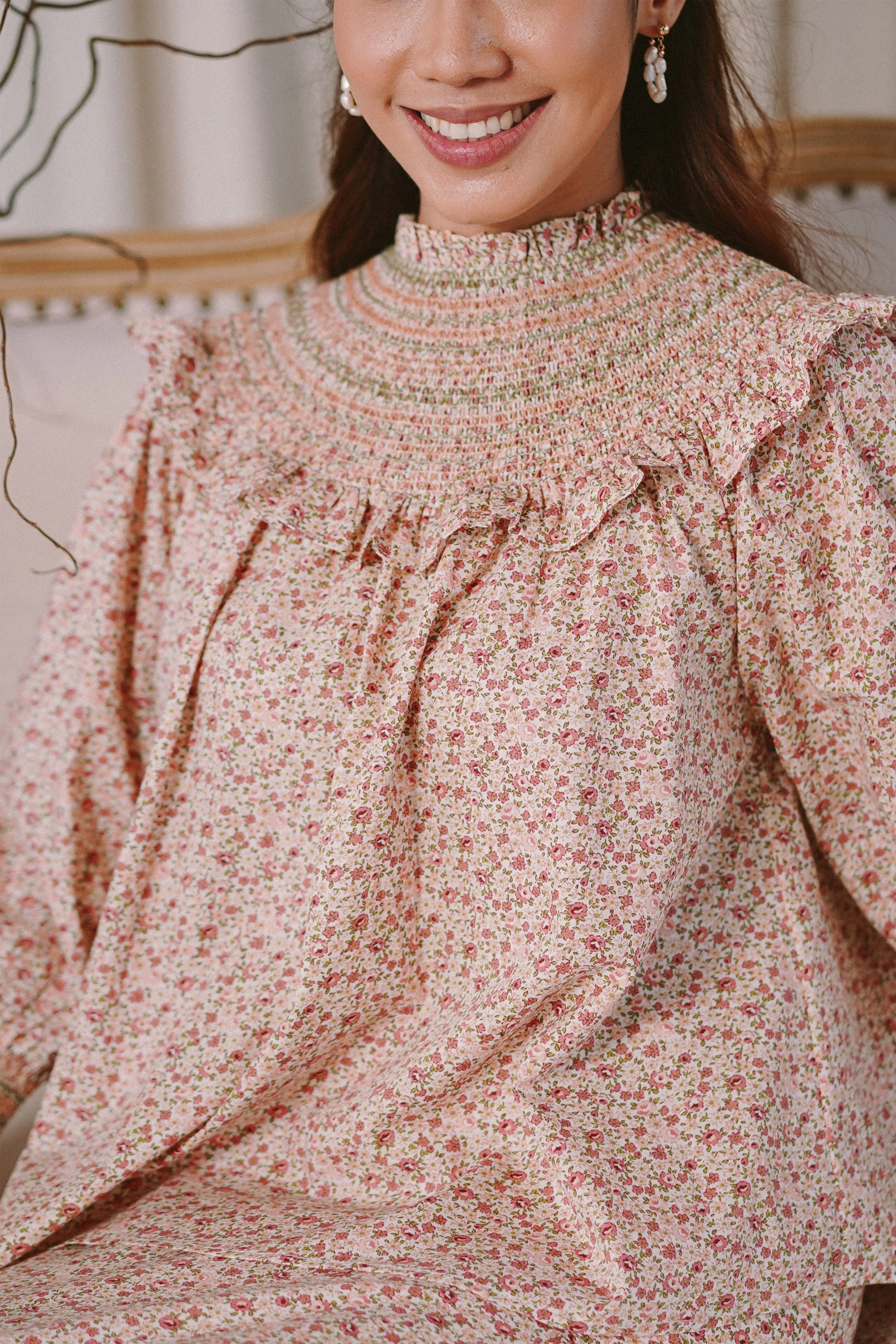 CARO IN ENGLISH ROSE