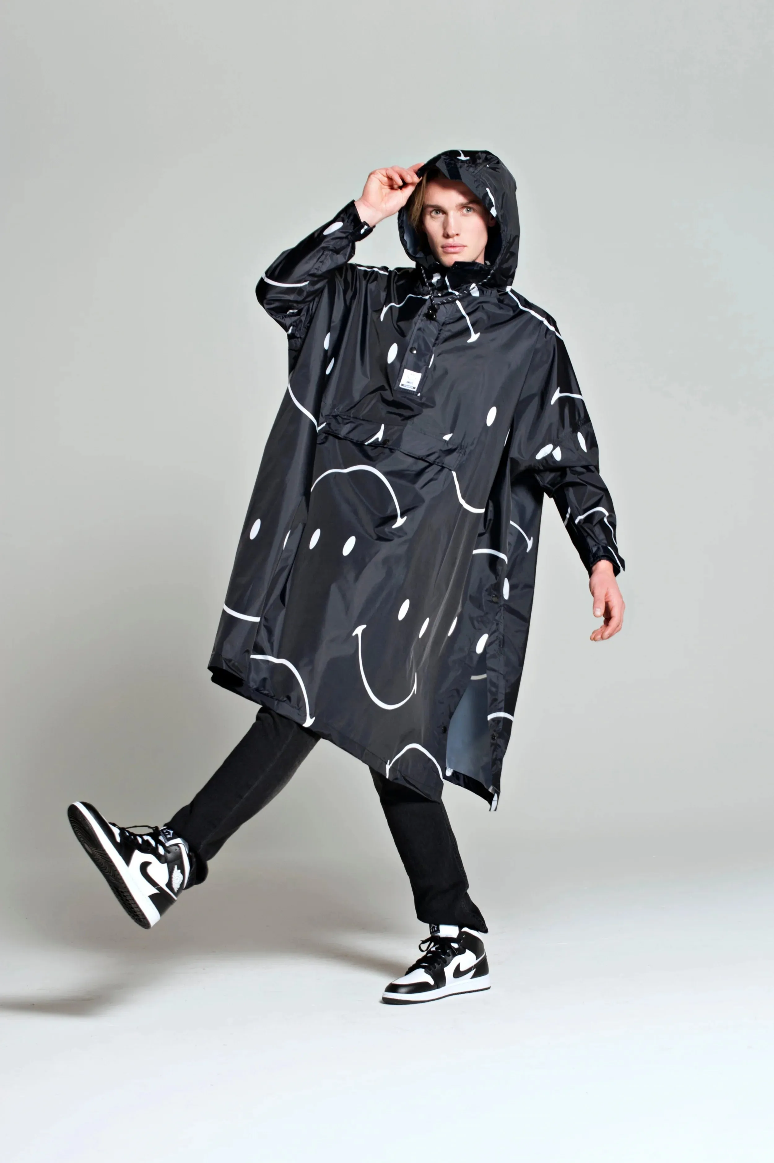 Classic Smile x Smiley Rain Poncho