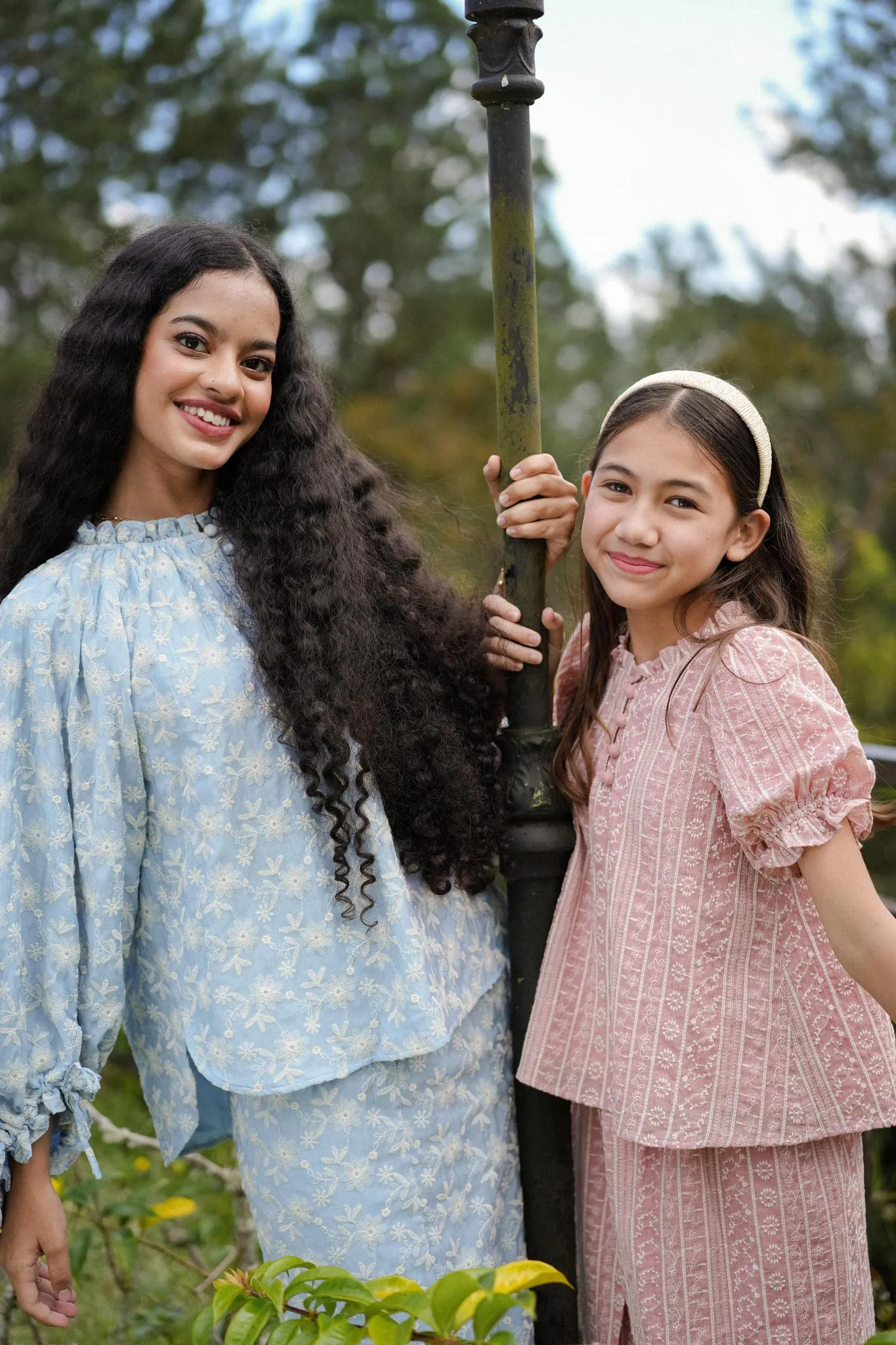 ESME KURUNG IN CORAL