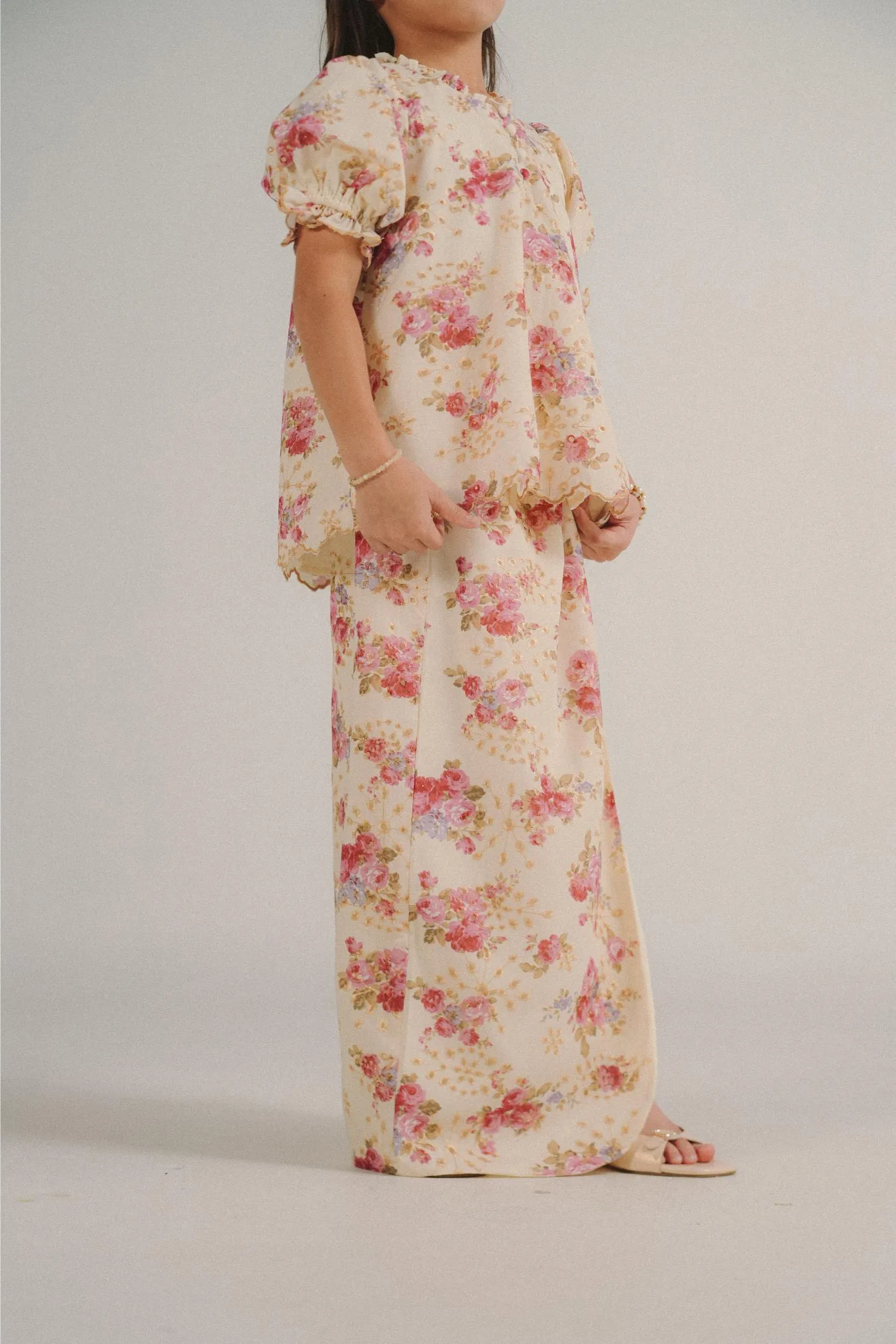 ESME KURUNG IN SPRING