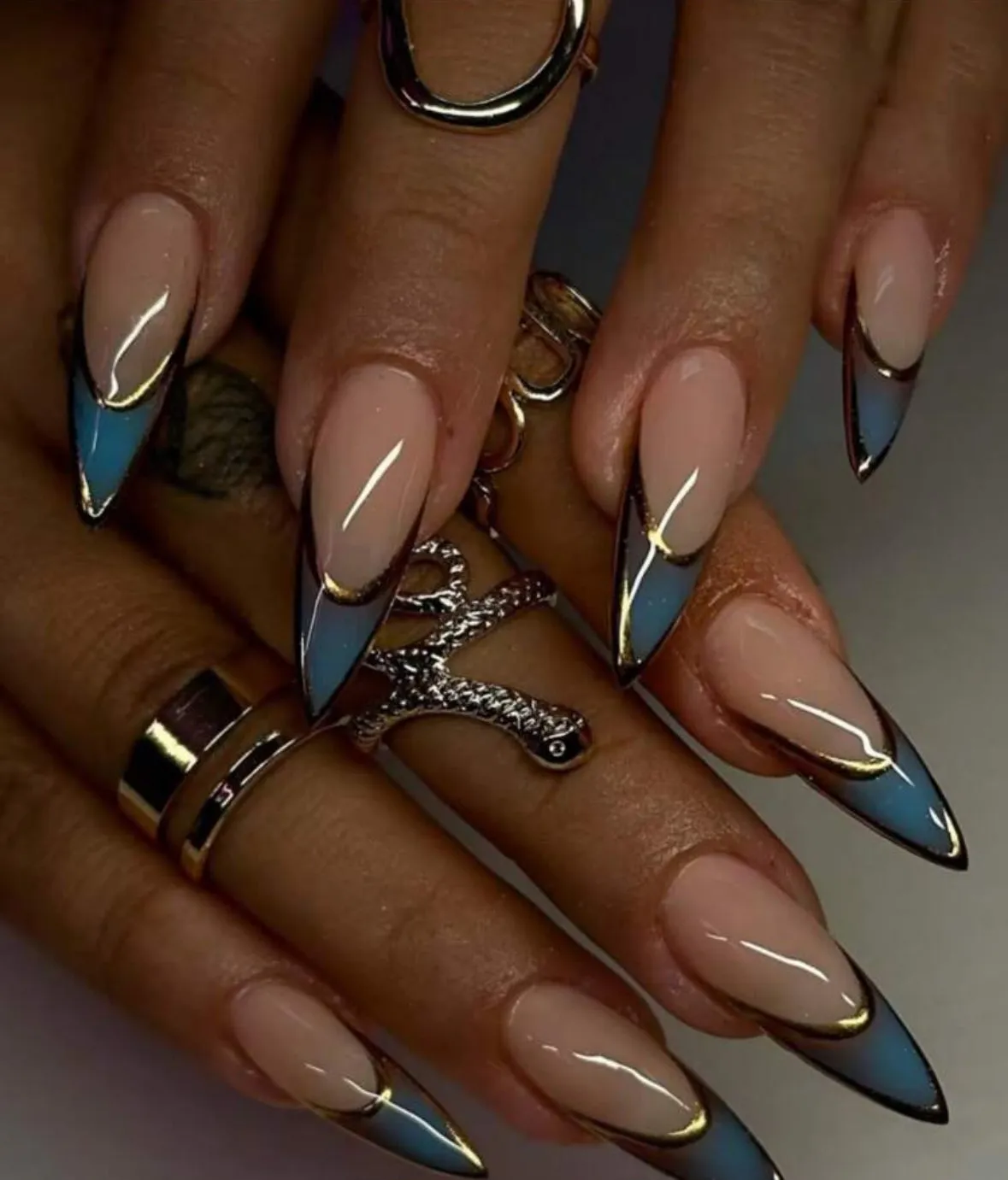 Golden Veil Nail Set: 24-Piece Ombre French Press-On Nails with Minimalist Gold Striping