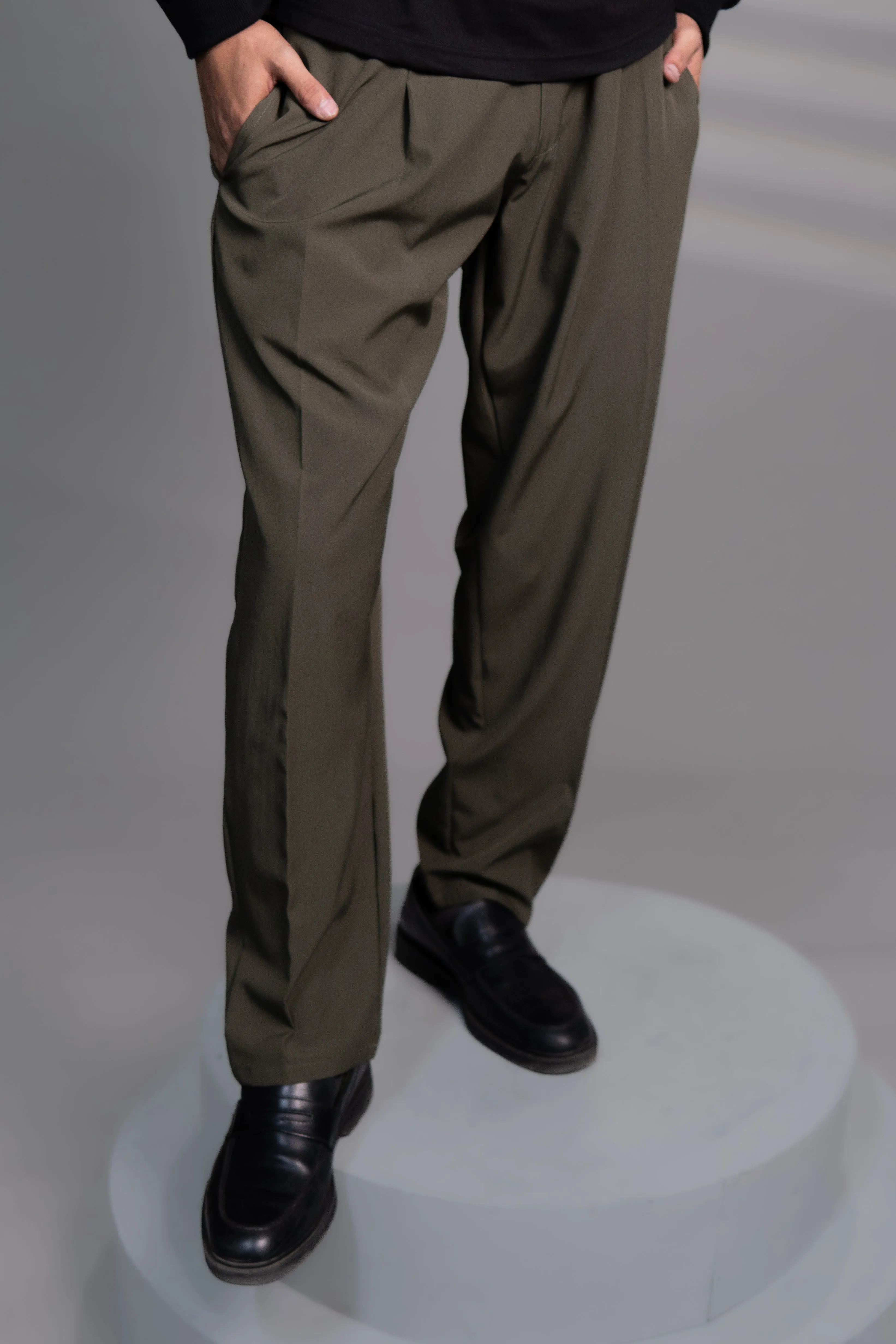 IVAR® Olive Lycra Pleated Stapered Pants