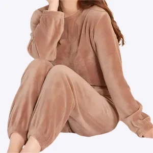 Keira - Luxuriously Soft Woman's Pyjama Set