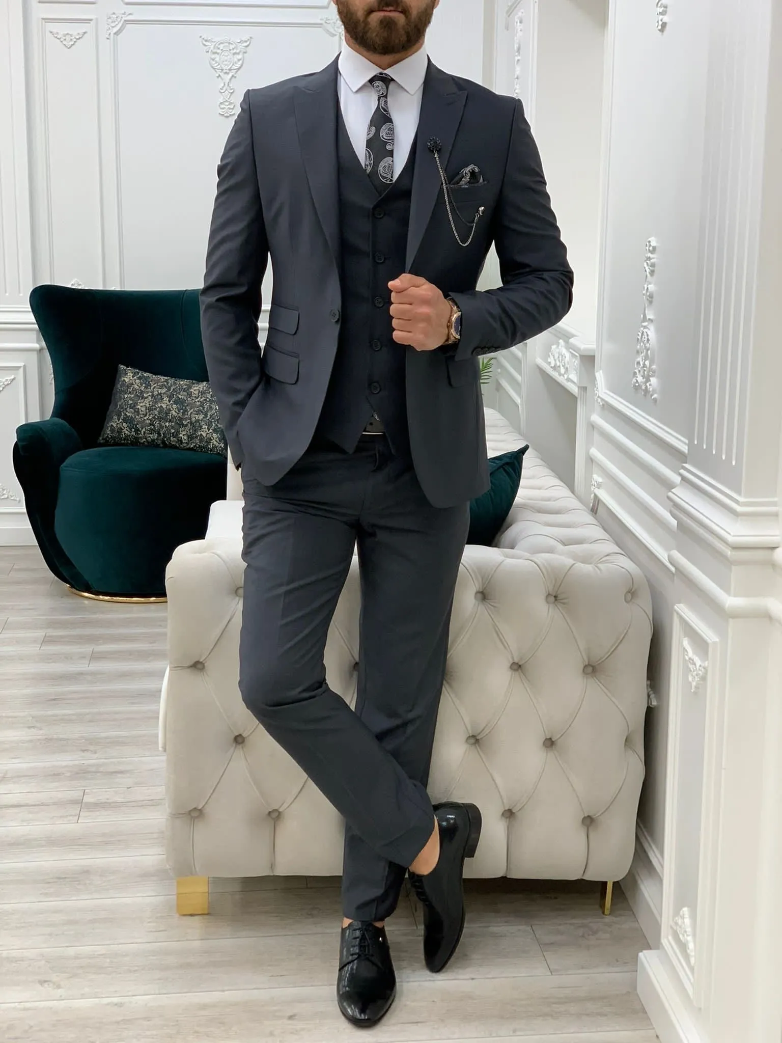 Lance Gray Slim Fit Suit - The Perfect Blend of Style and Comfort