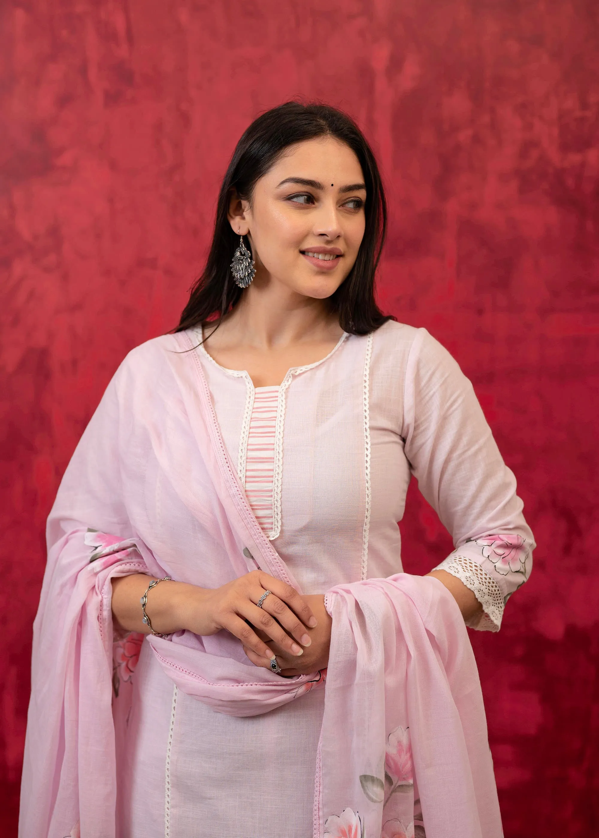 Lavender Cotton Slub Kurta-Pant Set with Lace Work & Floral Print Dupatta