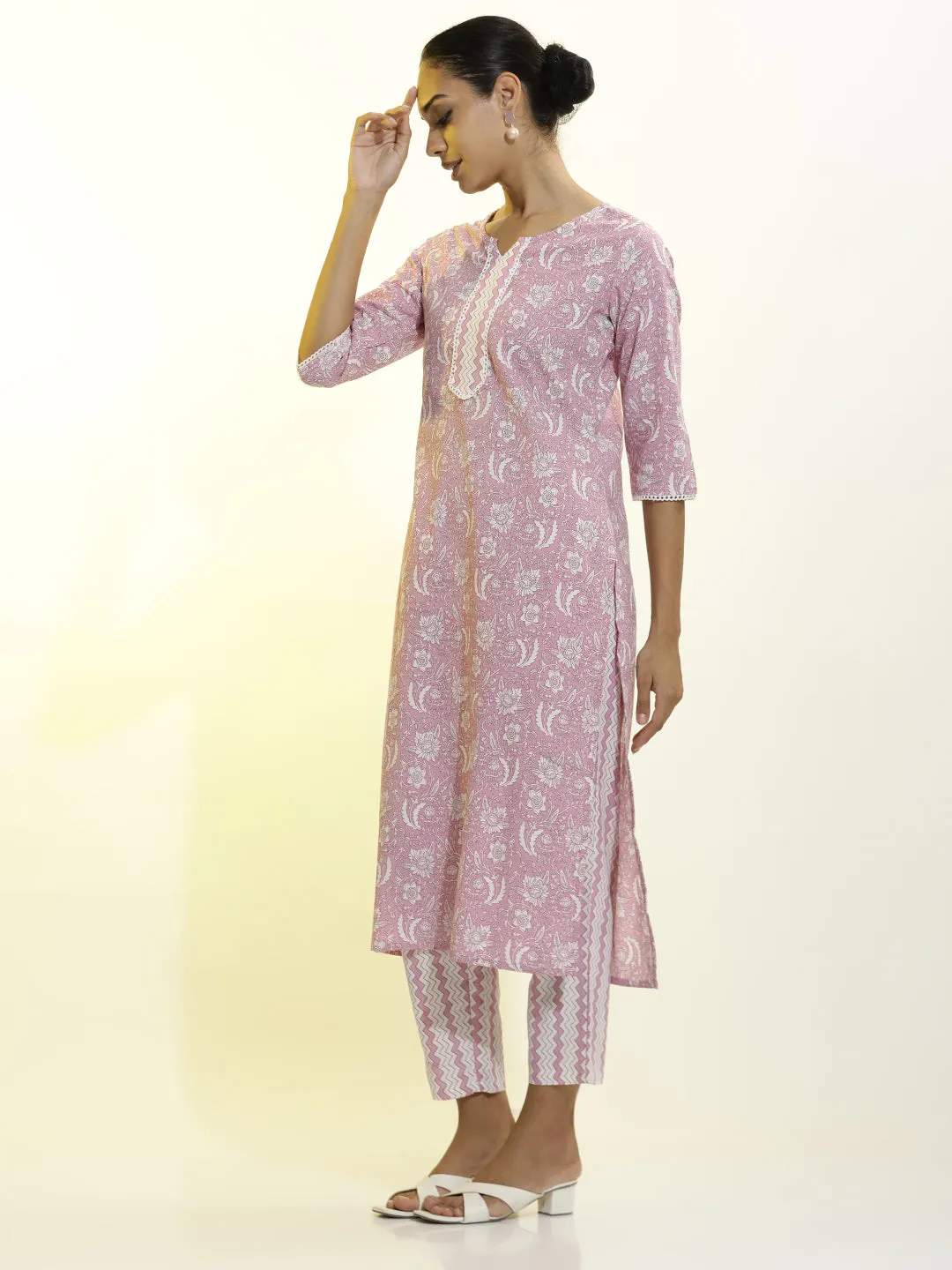 Lavender Floral Printed Cotton Blend Kurta Set