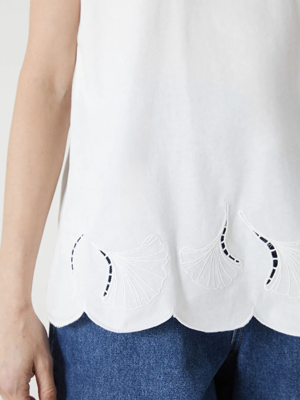 LCWAIKIKI Classic Ecru Crew Neck Embroidered Women T-Shirt