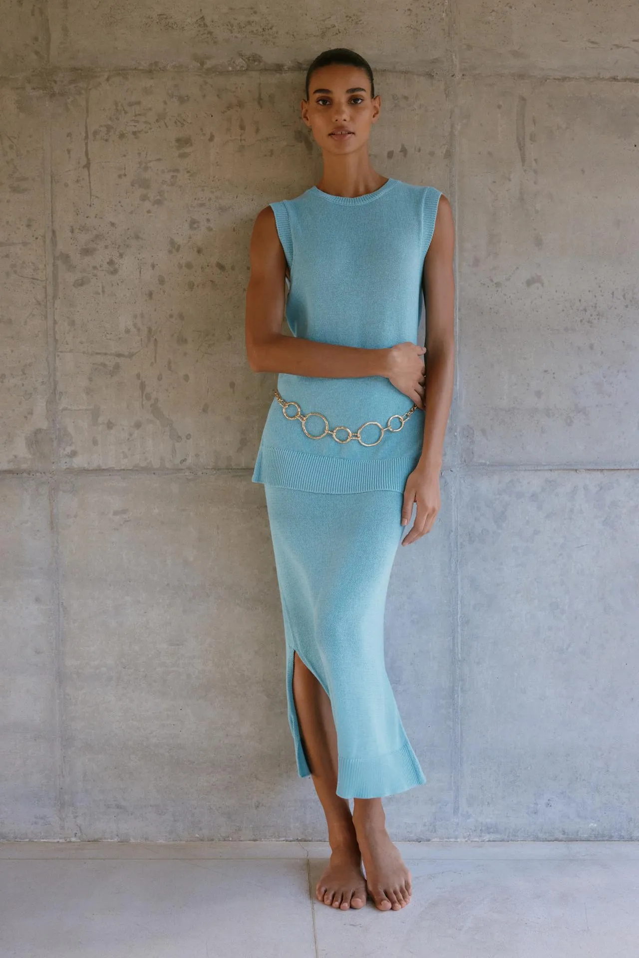 Long knit top with belt