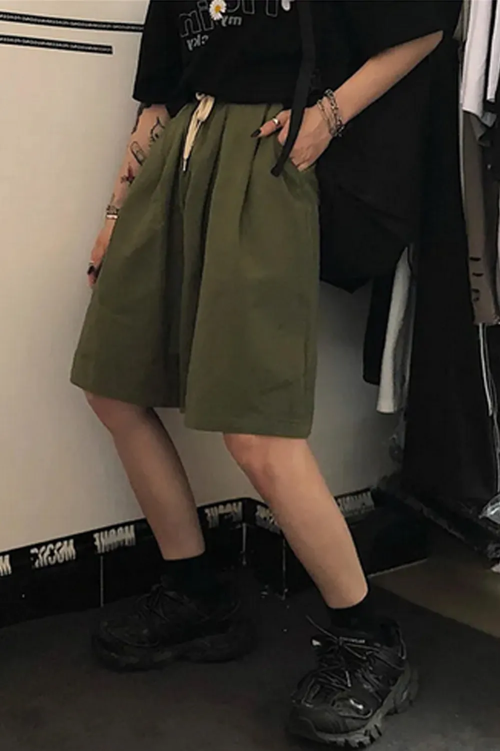 Loose Knee Length Drawstring Shorts Pants