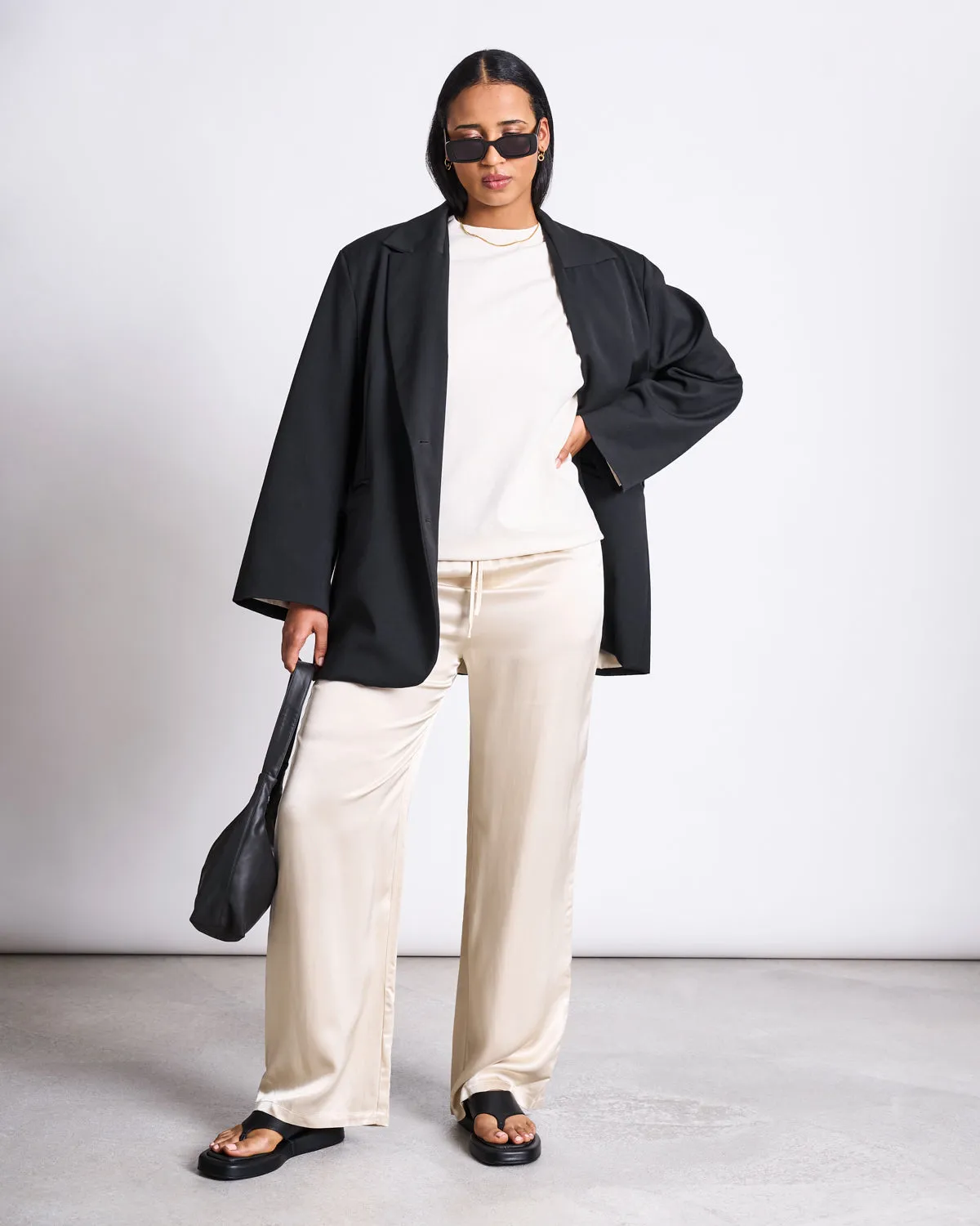 LOOSE SILKY PANTS FRIS IVORY