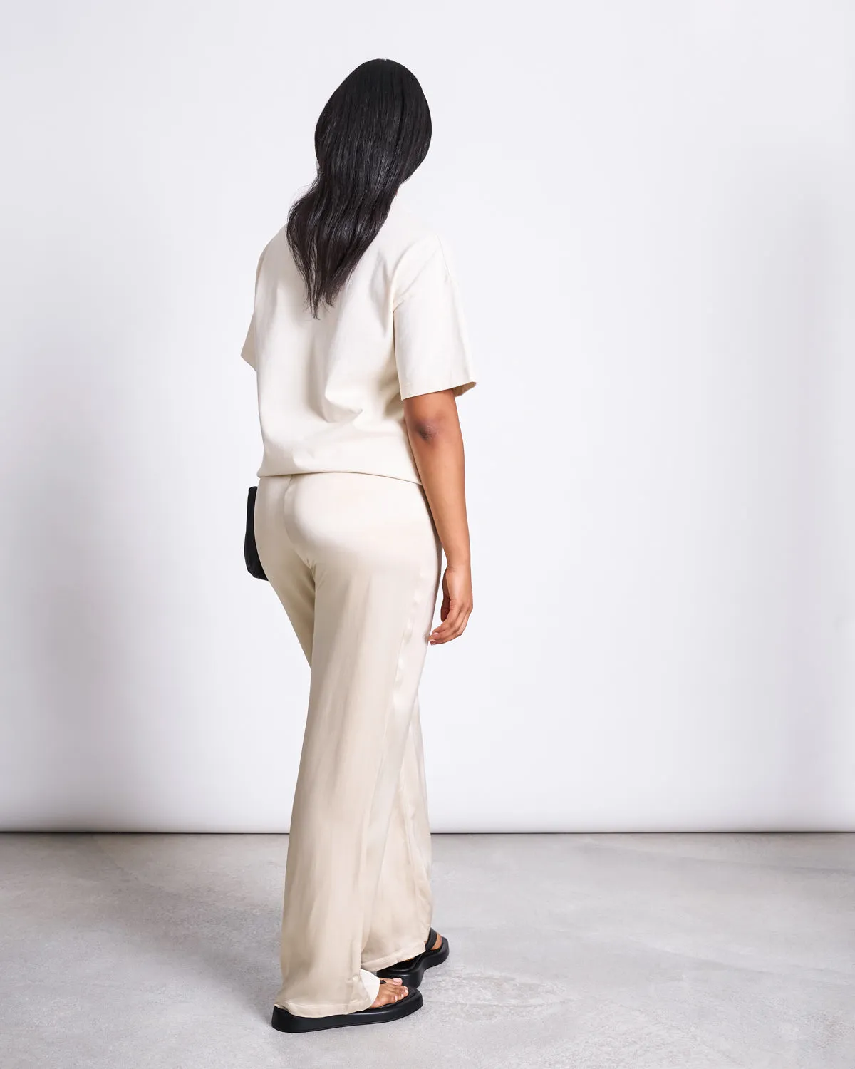 LOOSE SILKY PANTS FRIS IVORY