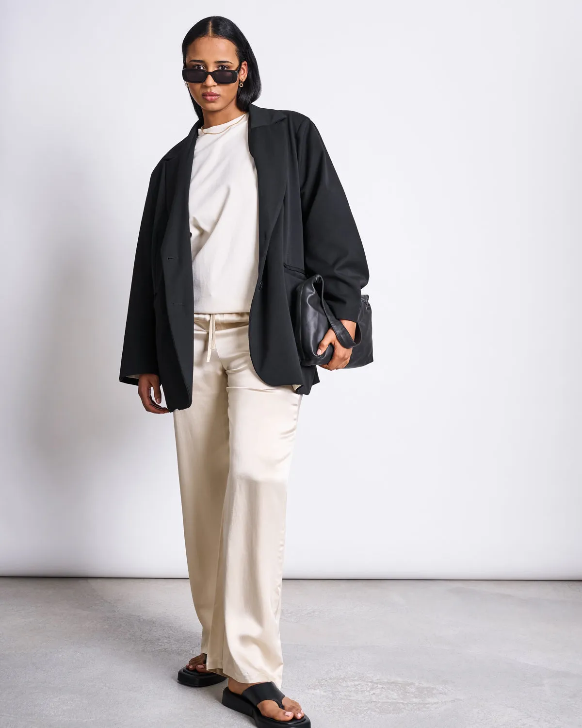 LOOSE SILKY PANTS FRIS IVORY