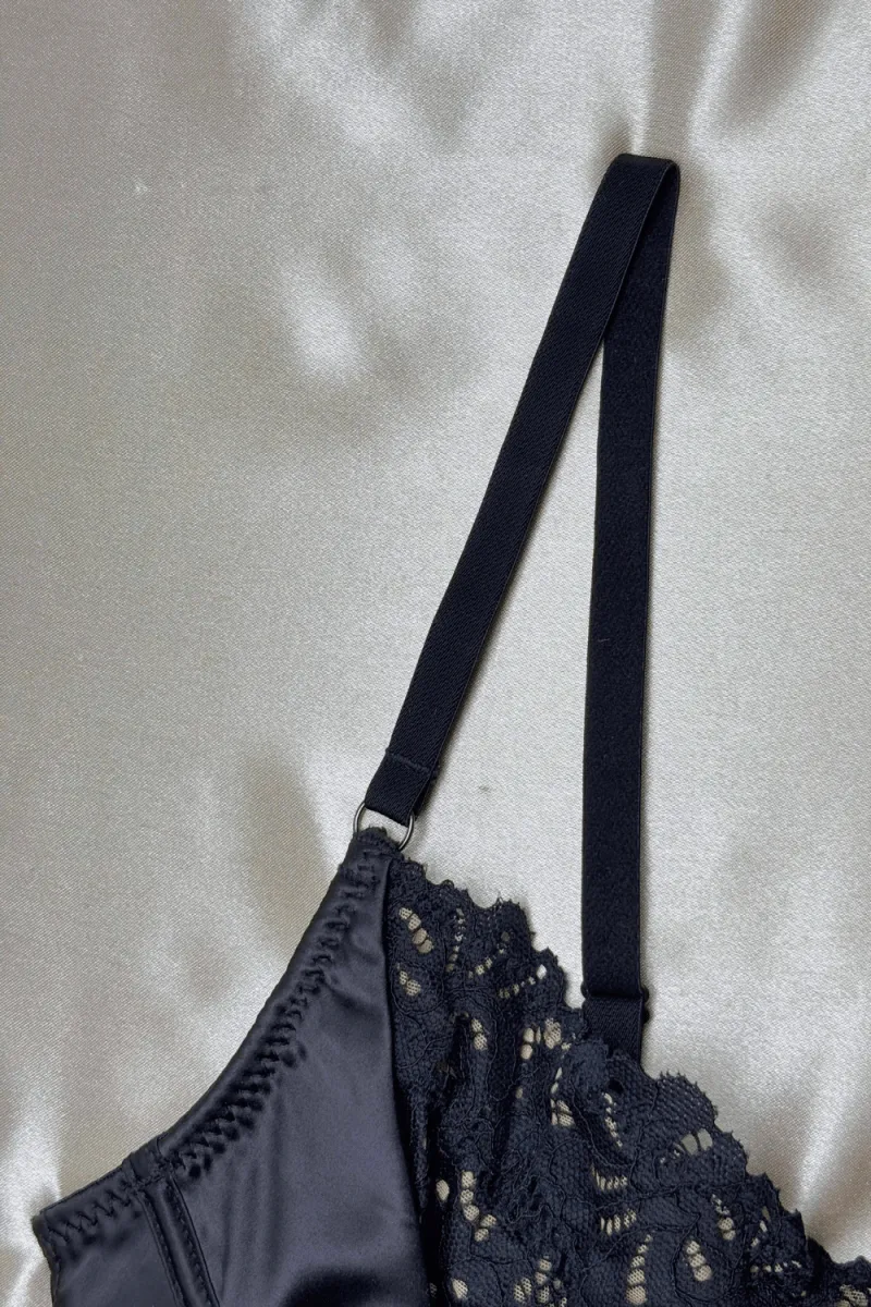 Lyla Lacy Black Bra