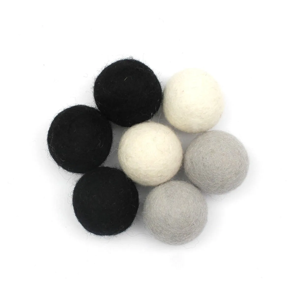 Papoose Achromatic Felt Balls 5cm