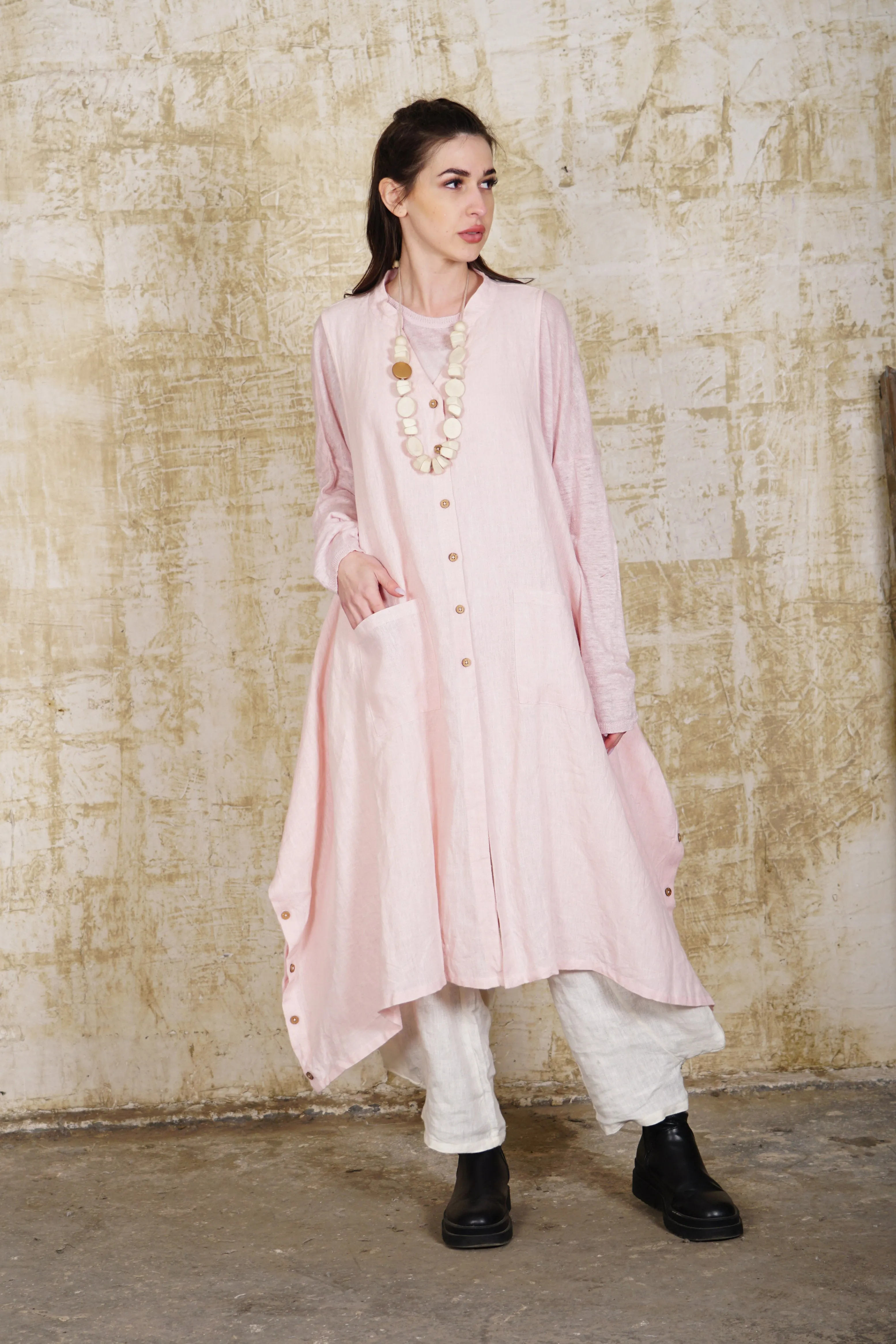 Quintella Sleeveless Linen Jacket in Tutu