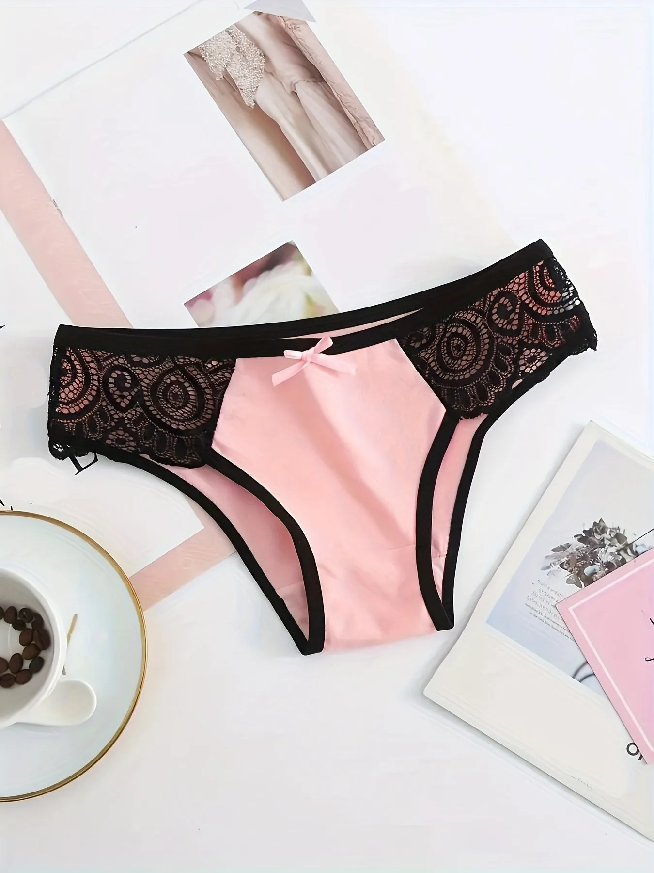 Seamless Low Waist Women's Daily Sports Underwear - 12PCS Triangle Pants with Lace Bow