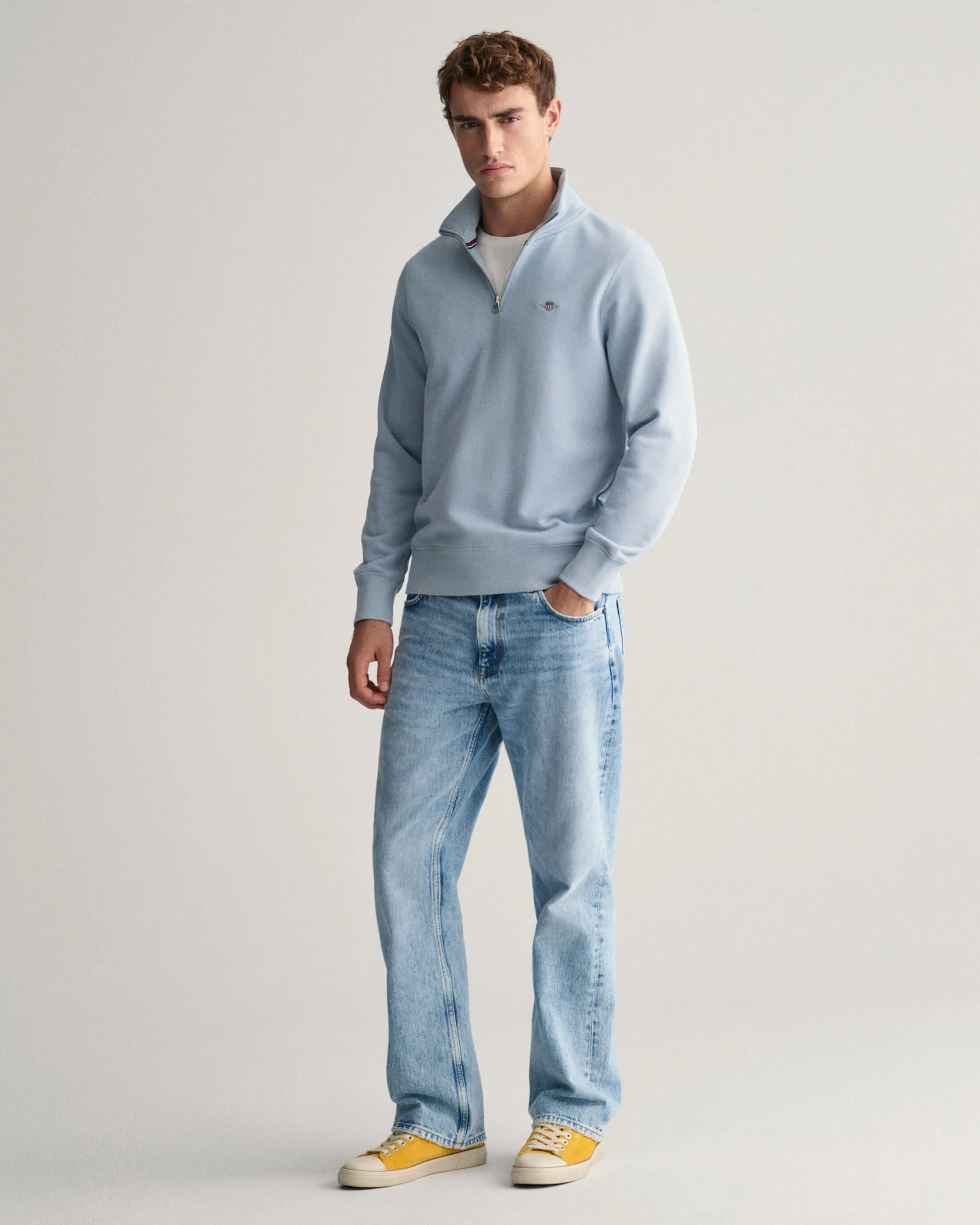 Shield Half-Zip Sweatshirt in Dove Blue