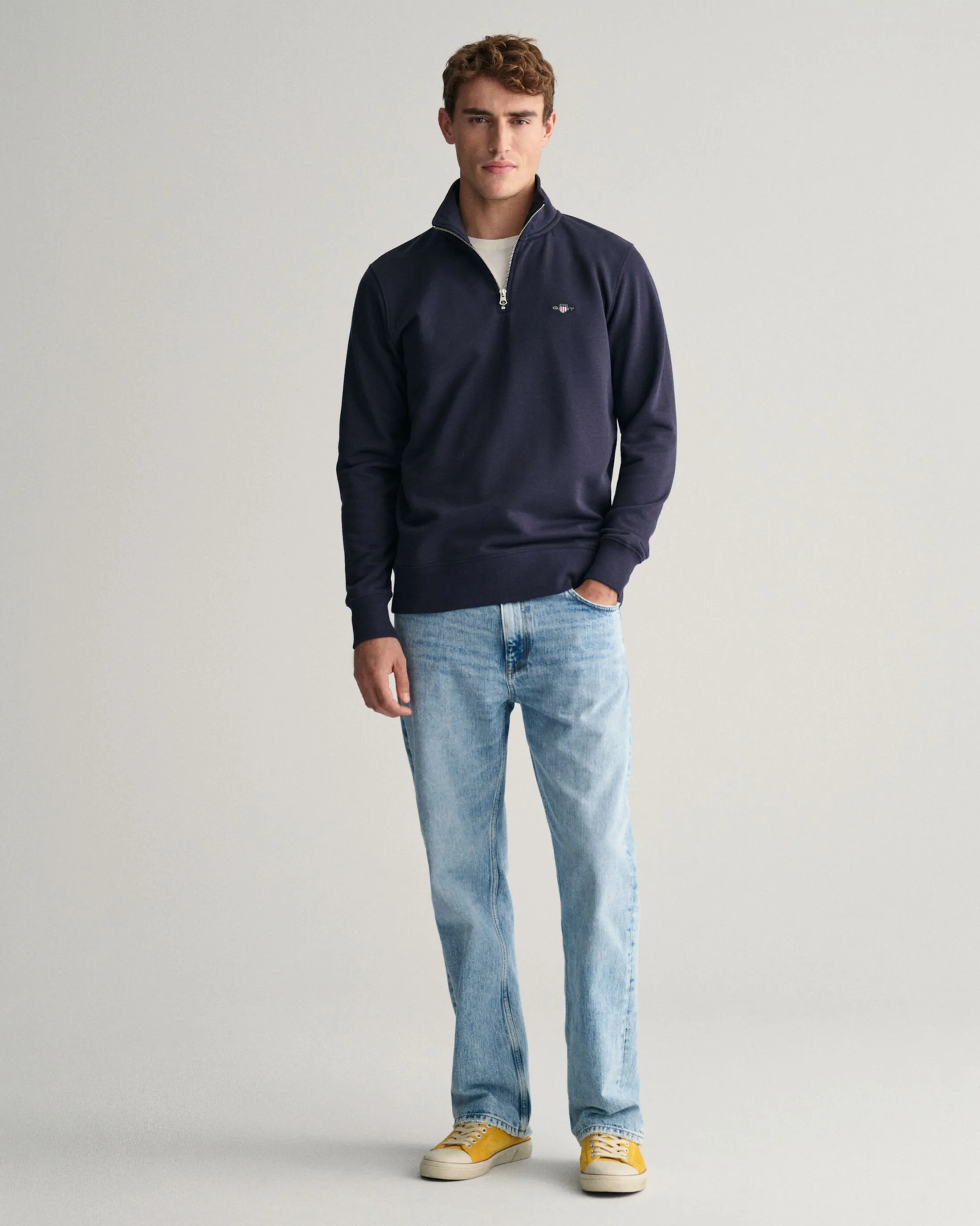 Shield Half-Zip Sweatshirt in Navy