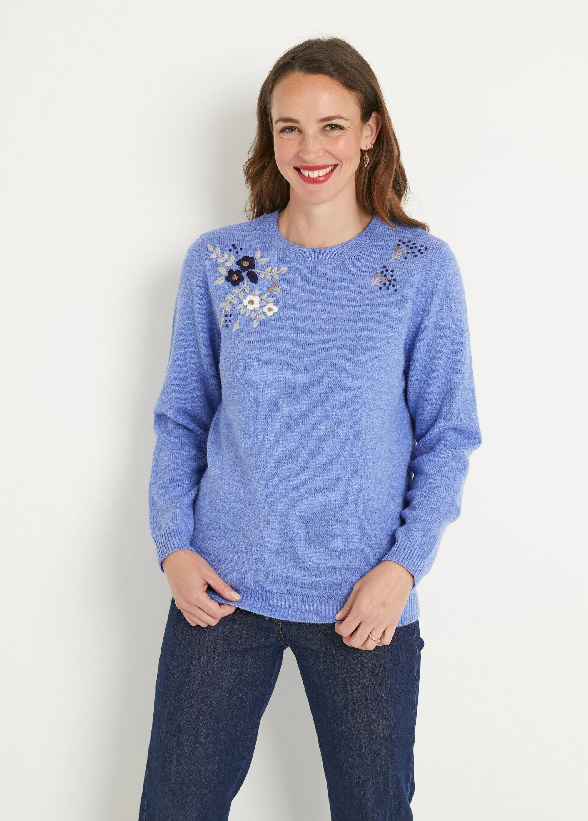 Soft plain embroidered long-sleeved round neck sweater