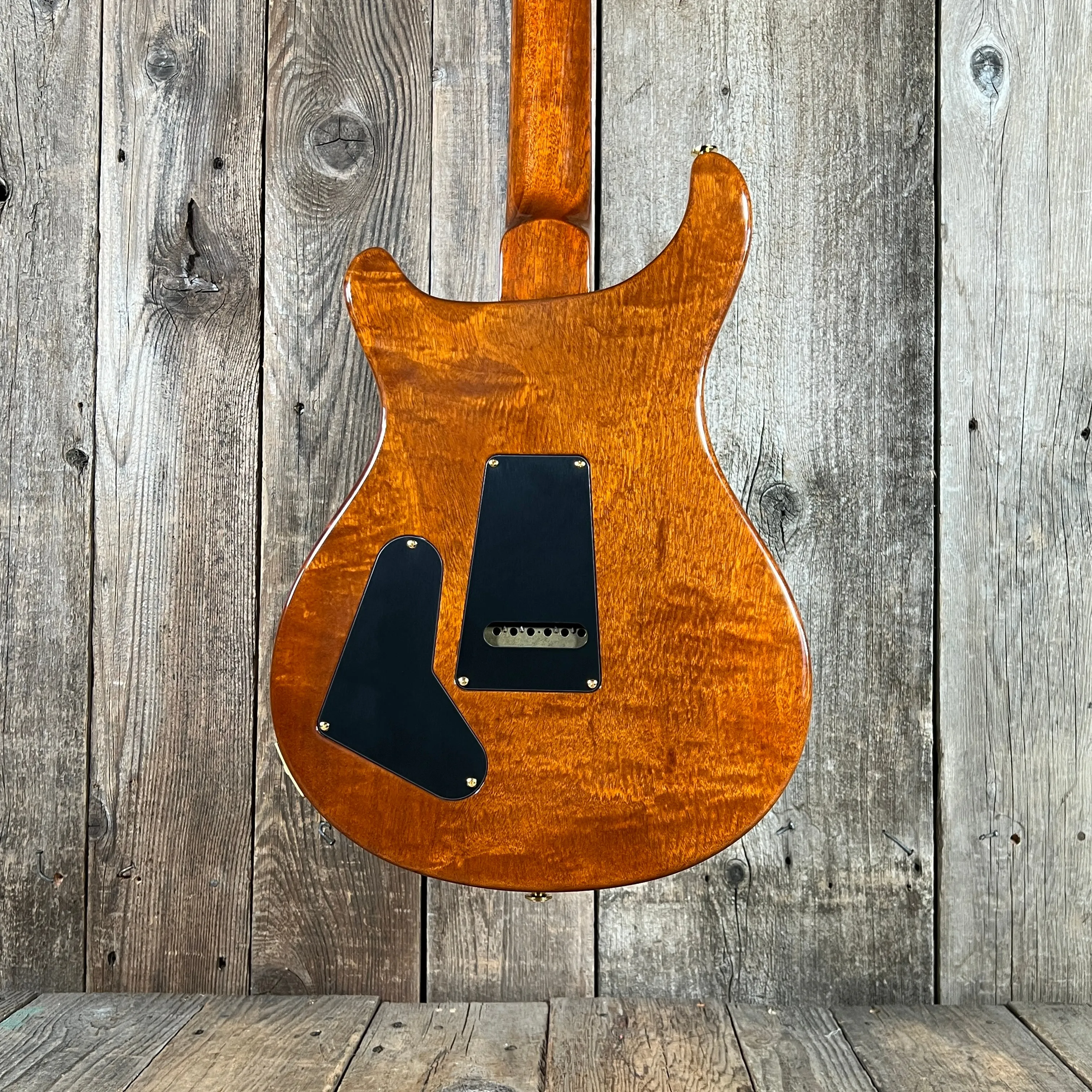 SOLD - PRS Custom 22 Artist Quilt Dragon Pickups Gold Hardware wide thin 2001 Violin Amber