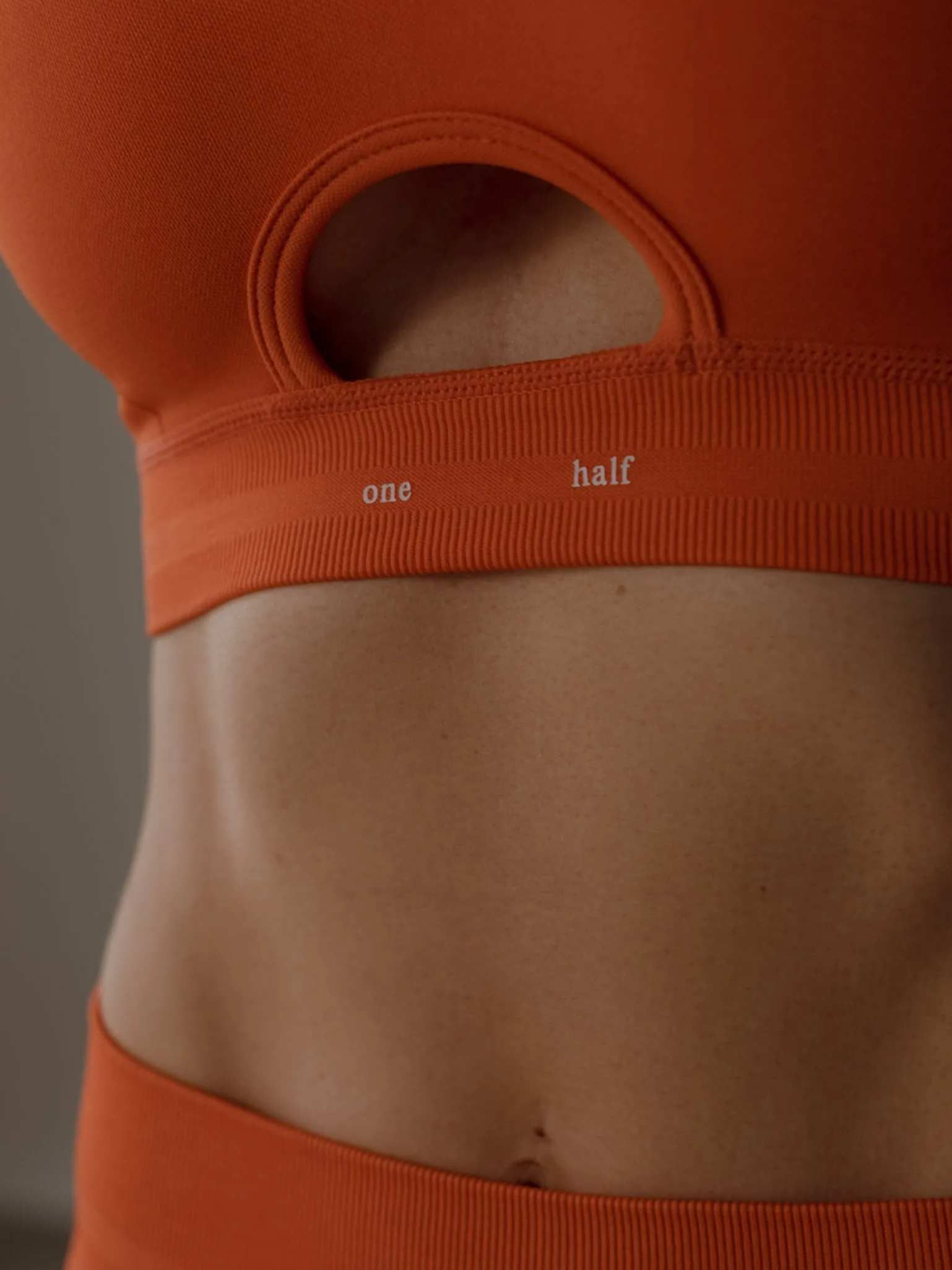 STEP SEAMLESS TOP  - BRIGHT ORANGE