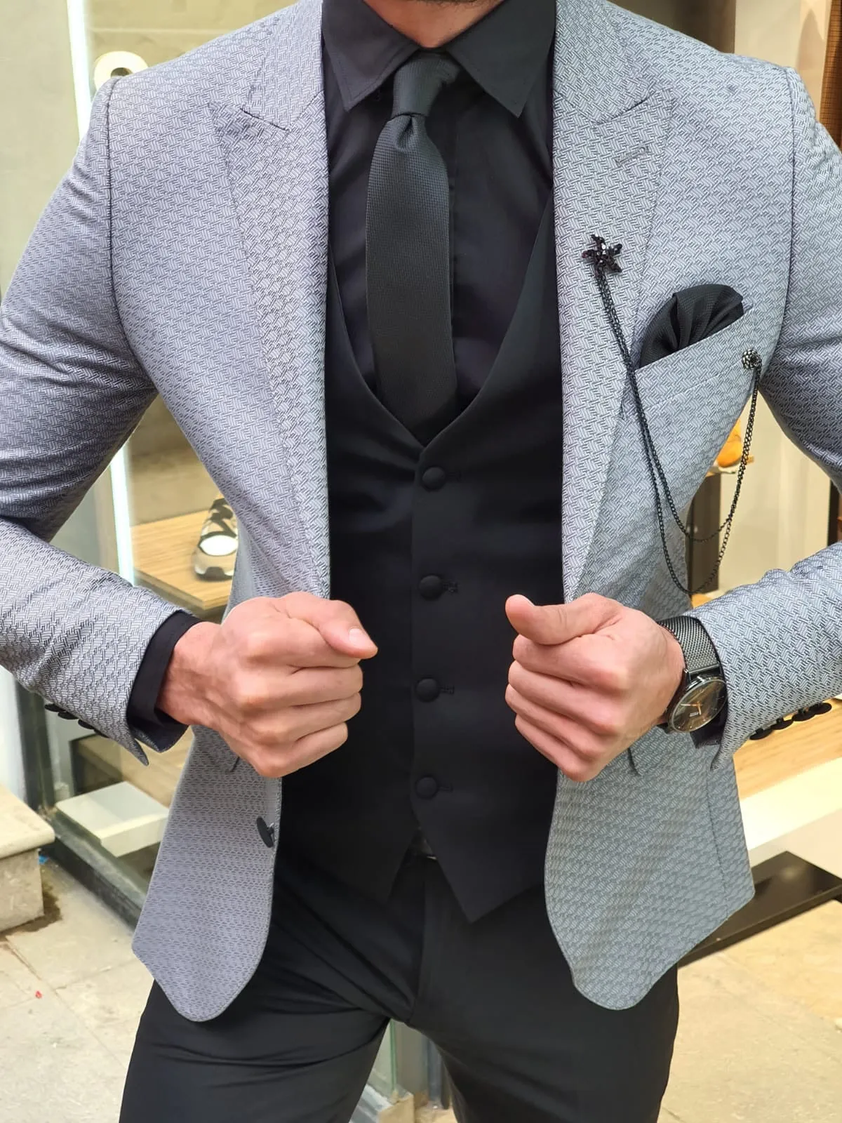VillaNova Gray Slim Fit Patterned Suit - Three Piece Elegance